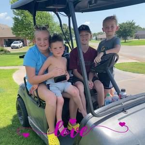 Meet your Posher, Deborah